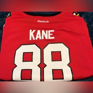 Blackhawks Women’s Jersey size M